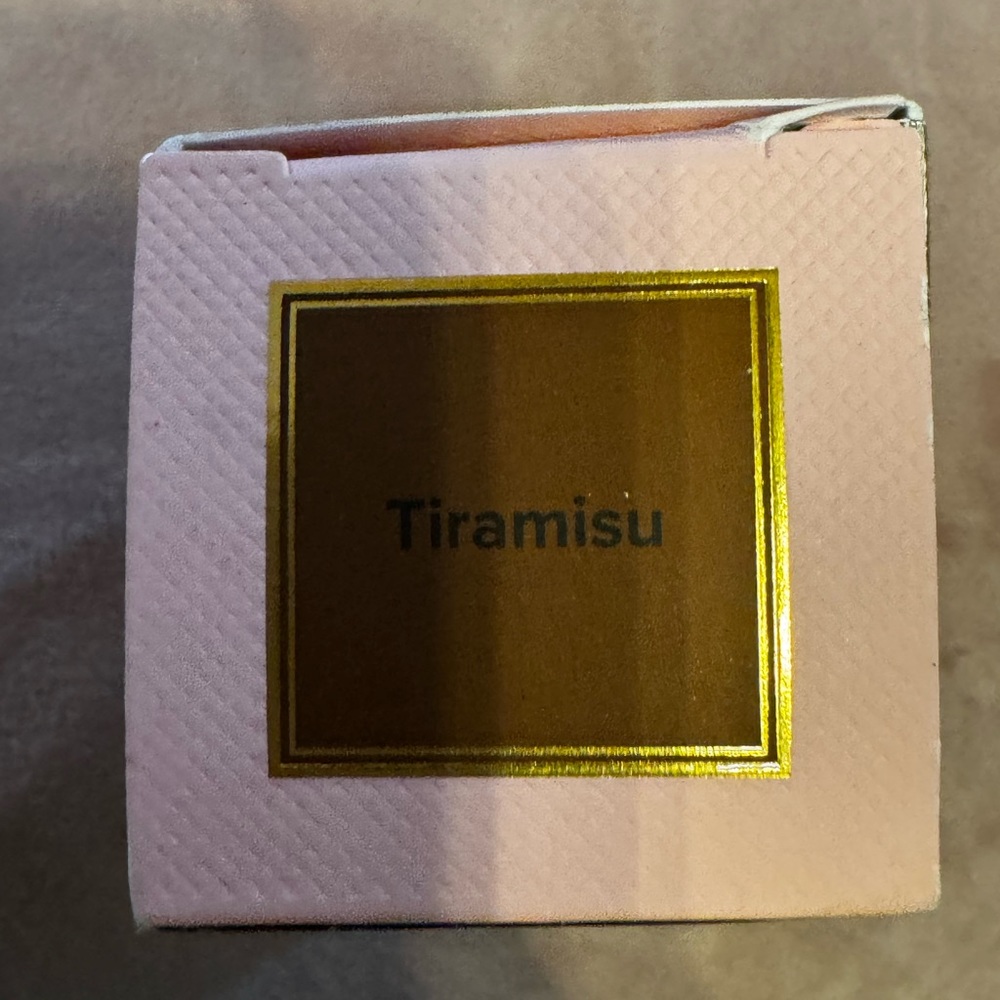 Too Faced Born This Way Foundation “TIRAMISU”